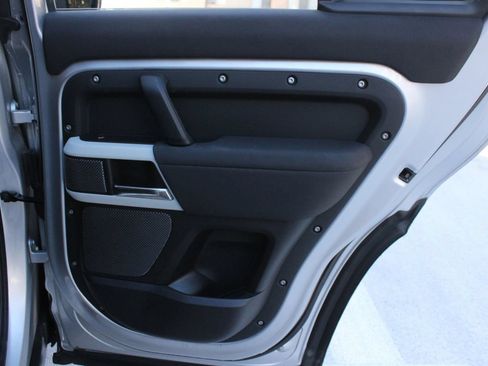 Used 2020 Land Rover Defender 110 First Edition AWD/4WD image 24