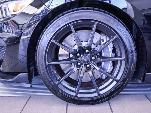 Used 2017 Ford Mustang Shelby GT350 image 13