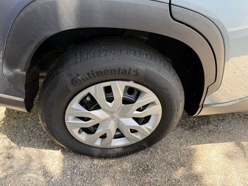 Used 2023 Toyota Corolla Cross L FWD image 10