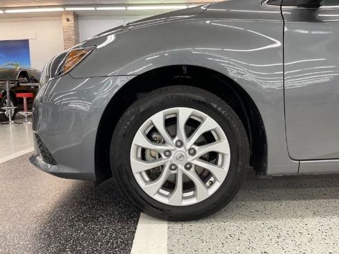 Used 2019 Nissan Sentra SV FWD image 11