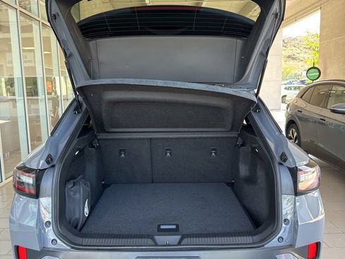 Certified 2023 Volkswagen ID.4 Pro RWD image 12