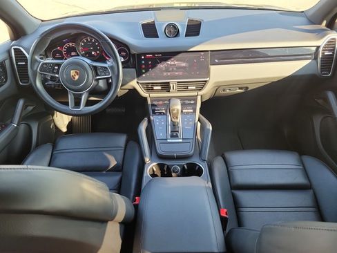 Certified 2023 Porsche Cayenne AWD/4WD image 16