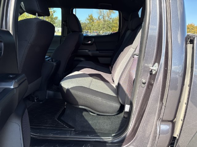 Used 2021 Toyota Tacoma TRD Off-Road AWD/4WD image 35