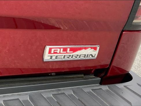 Used 2017 GMC Sierra 1500 SLT AWD/4WD image 10