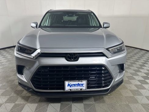 Used 2025 Toyota Grand Highlander AWD image 5