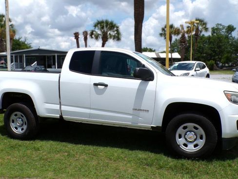 Used 2015 Chevrolet Colorado W/T RWD image 2