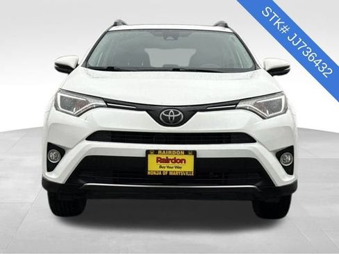 Used 2018 Toyota RAV4 XLE image 2