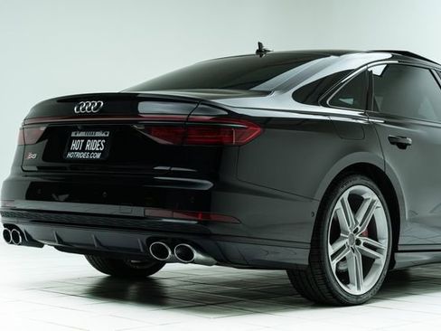 Used 2020 Audi S8 L image 26