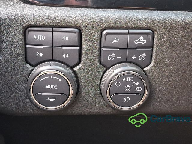 Certified 2024 Chevrolet Silverado 2500 LTZ w/ LTZ Plus Package AWD/4WD image 24