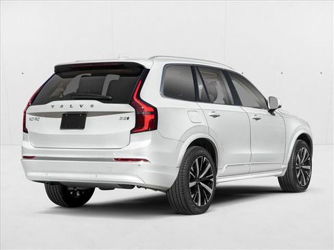 New 2026 Volvo XC90 B6 Ultra image 2