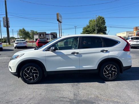 Used 2016 Honda CR-V SE image 4