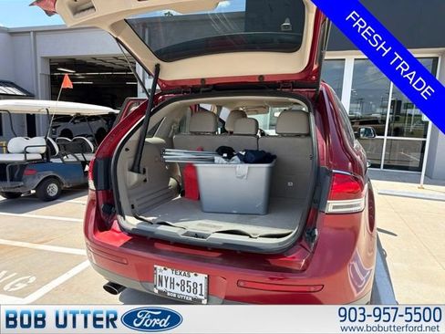 Used 2013 Lincoln MKX FWD image 5