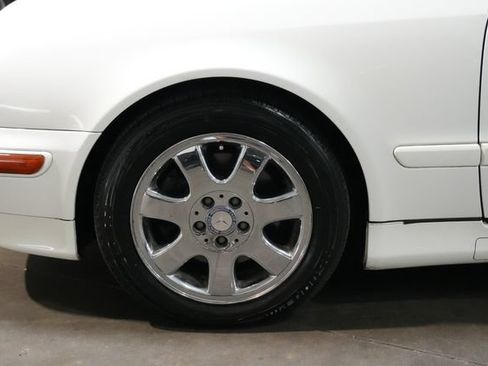 Used 2002 Mercedes-Benz CLK 320 Cabriolet w/ K4 Opt Pkg image 10