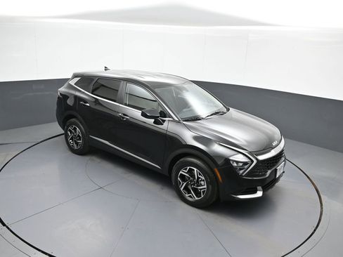Used 2023 Kia Sportage LX AWD/4WD image 35