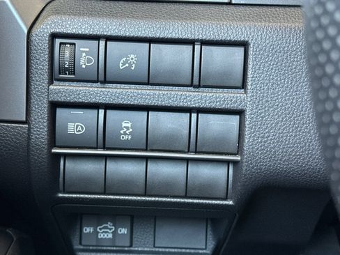 Certified 2024 Toyota Tacoma SR5 AWD/4WD image 32