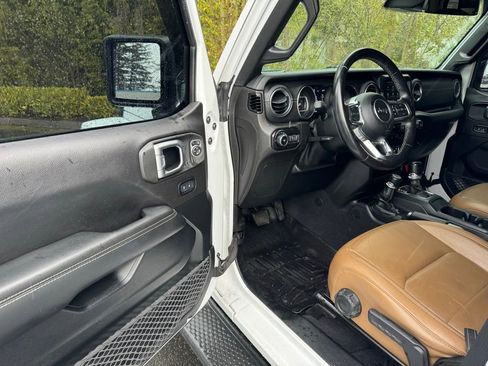 Used 2020 Jeep Wrangler Unlimited Sahara w/ Advanced Safety Group AWD/4WD image 6