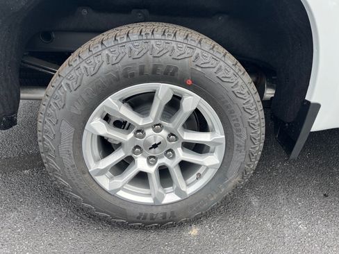 New 2026 Chevrolet Silverado 1500 RST AWD/4WD image 12