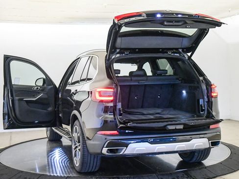 Used 2022 BMW X5 xDrive40i w/ Premium Package AWD/4WD image 25