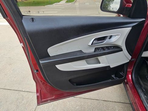 Used 2017 Chevrolet Equinox LT w/ Convenience Package FWD image 14