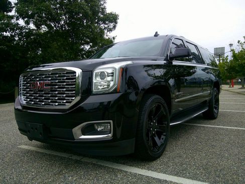 Used 2019 GMC Yukon XL Denali AWD/4WD image 7