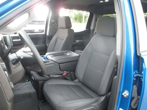 Used 2023 Chevrolet Silverado 1500 Custom w/ LPO, Dark Essentials Package AWD/4WD image 17