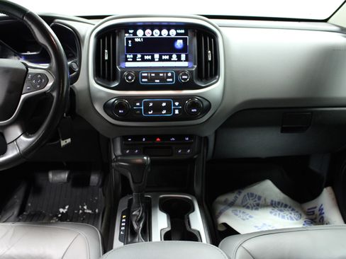Used 2018 Chevrolet Colorado LT w/ Luxury Package, Chrome image 18