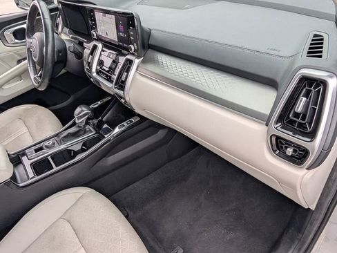 Used 2021 Kia Sorento SX image 15