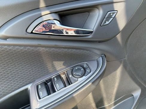 Used 2021 Chevrolet Malibu LT FWD image 21