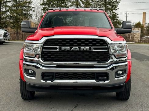 Used 2024 RAM 5500 SLT w/ Quick Order Package 2YG SLT AWD/4WD image 8