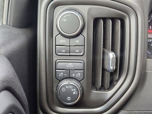 Used 2023 Chevrolet Silverado 1500 Custom Trail Boss image 22