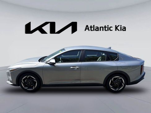Certified 2025 Kia K4 EX FWD image 11