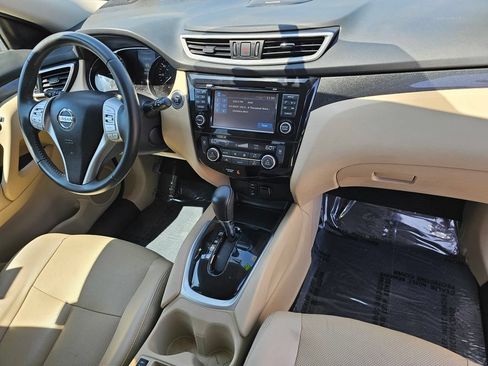 Used 2016 Nissan Rogue FWD image 11