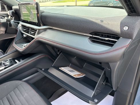 Used 2025 Ford Explorer ST-Line w/ Premium Package image 42