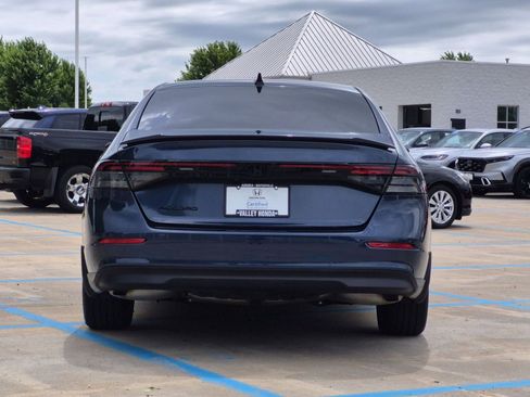 Certified 2025 Honda Accord SE image 8