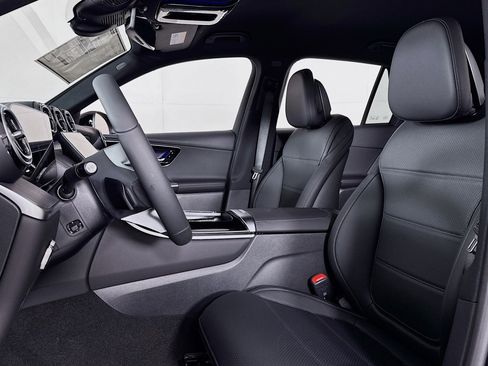 New 2026 Mercedes-Benz GLC 300 image 16