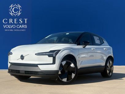 New 2025 Volvo EX30 Plus w/ Protection Package Premier