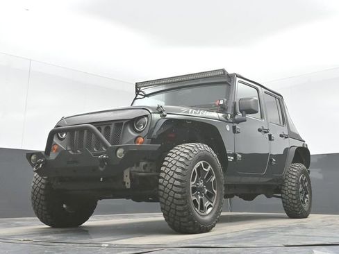 Used 2011 Jeep Wrangler Unlimited Sport AWD/4WD image 39