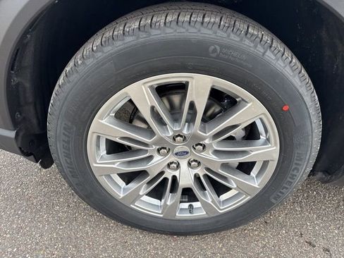 New 2026 Ford Explorer Active w/ Active Comfort Package AWD/4WD image 10