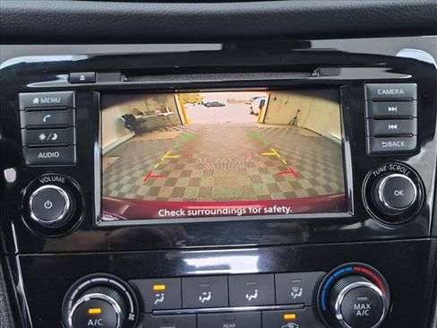 Used 2021 Nissan Rogue Sport S FWD image 14