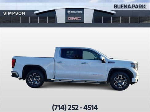 Certified 2022 GMC Sierra 1500 SLT w/ SLT Premium Plus Package image 9