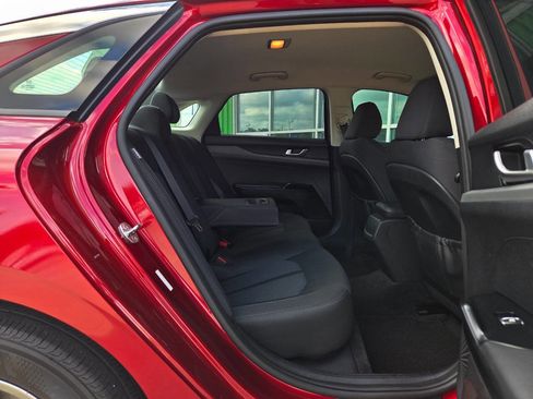 Used 2021 Kia K5 LXS image 16