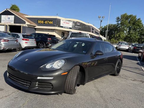 Used 2016 Porsche Panamera Edition RWD image 2