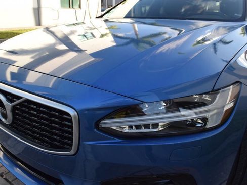 Used 2020 Volvo S90 T6 R-Design image 11