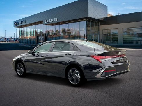 New 2026 Hyundai Elantra SEL Sport Premium FWD image 4