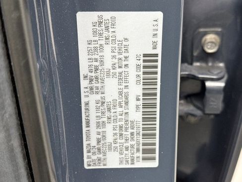 Used 2025 MAZDA CX-50 Meridian Edition w/ Weather Package image 23