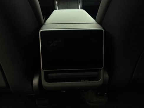 Used 2026 Tesla Model Y Long Range RWD image 66