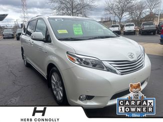 Used 2017 Toyota Sienna Limited Premium video 1