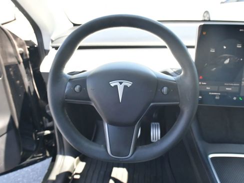 Used 2022 Tesla Model Y Performance AWD/4WD image 15