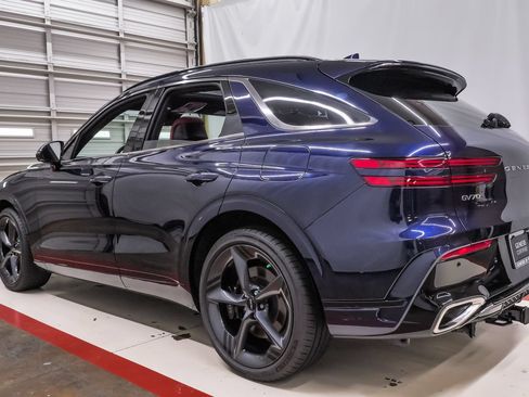 Certified 2026 Genesis GV70 2.5T Sport Prestige AWD/4WD image 8