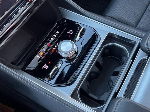 Used 2023 Jeep Wagoneer Series II w/ Convenience Group I image 23